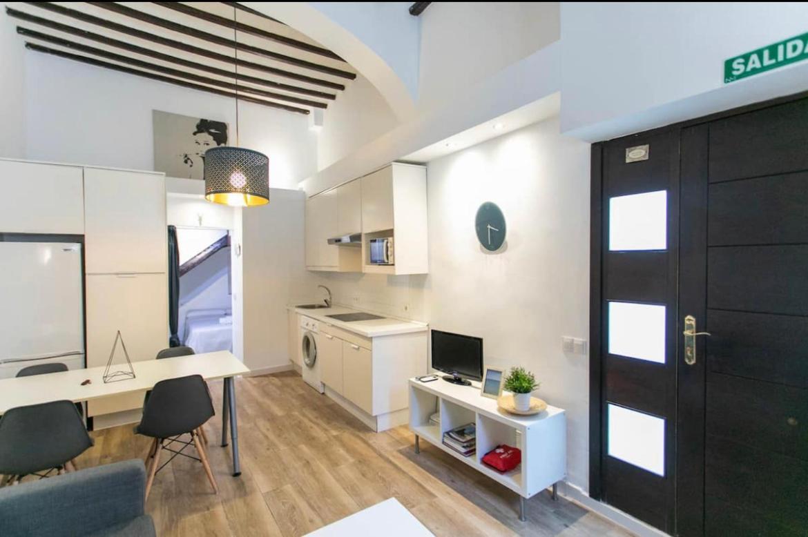מאלגה Rooms Postigo Bajo מראה חיצוני תמונה